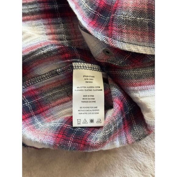 Kut From The Kloth Women's Boylen Relaxed Snap-Down Shirt‎ Red Size Xs - Picture 4 of 7